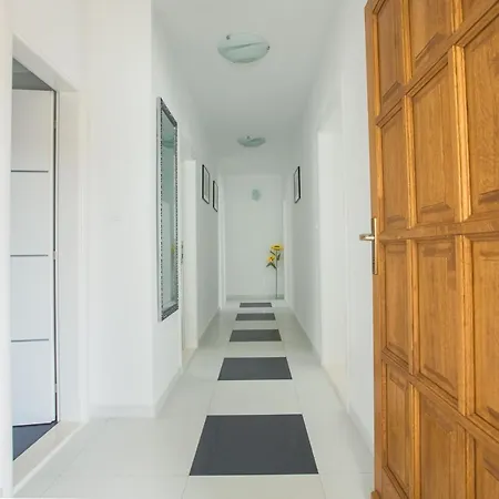 Lotus Apartment Split